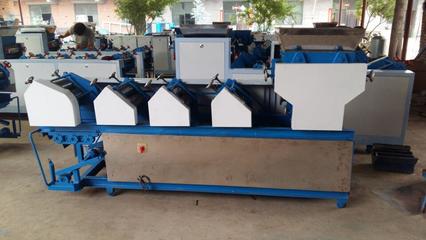 東興MT7-300掛面機(jī), MT7-260掛面機(jī), 餃子皮機(jī), 新品熱銷, 廠家直銷圖片_高清圖_細(xì)節(jié)圖-隆堯縣東莊頭東興機(jī)械廠 -